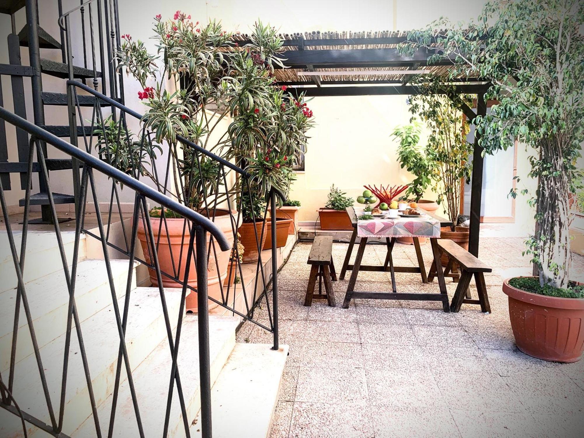 Oasi Urbana Con Terrazza E Vista Apartment Каляри Екстериор снимка